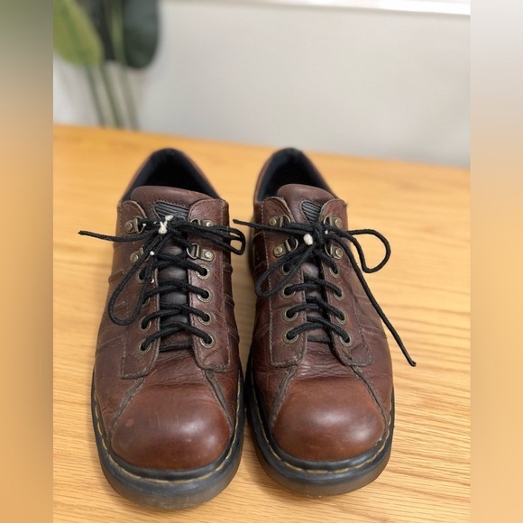 Dr. Martens Made in England  Brown Oxfords Men’s 10 Vintage Chunky Leather Shoes - Picture 3 of 12